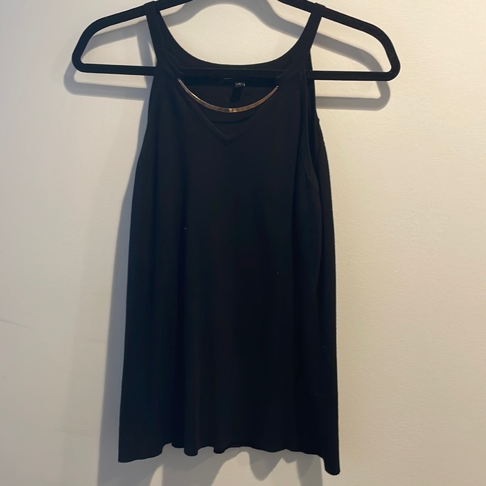 Sweater tank top with gold necklace detail